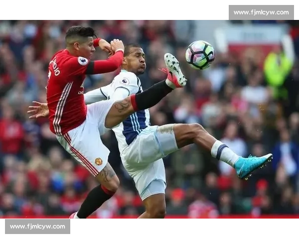 镜报：曼联被迫降价抛售马拉西亚，转会市场遇冷成烫手山芋